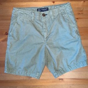 American eagle prep green khaki shorts